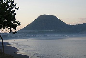 The town of Ende and its volcano