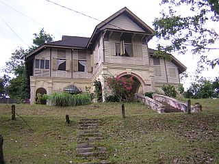 Old colonial mansion - abandoned