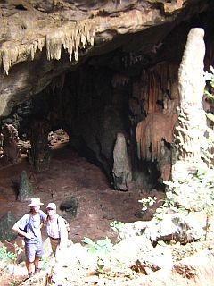 Fab and Cornelia in the cave of Borichinda